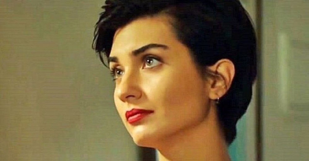 zeytin agaci ada tuba buyukustun kimdir nerelidir kac yasindadir